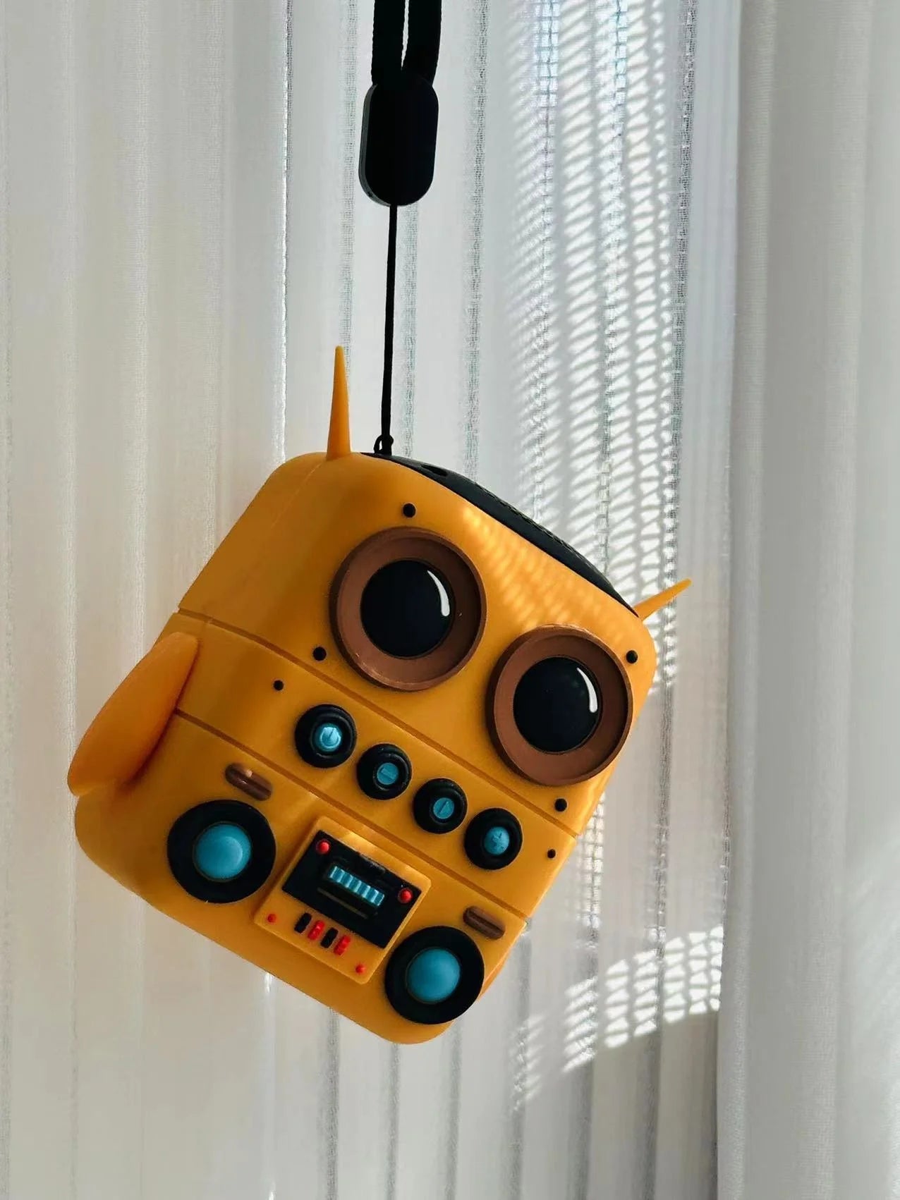 Cute Minions Bluetooth Speaker - Image 12